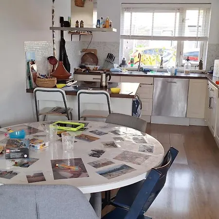 Speelse Eengezinswoning Vlakbij Amsterdam Holiday home *