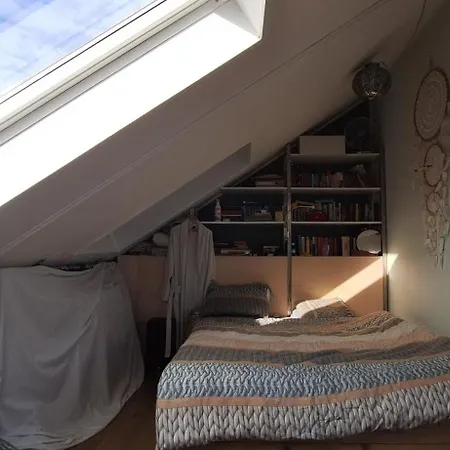 Holiday home Speelse Eengezinswoning Vlakbij Amsterdam *